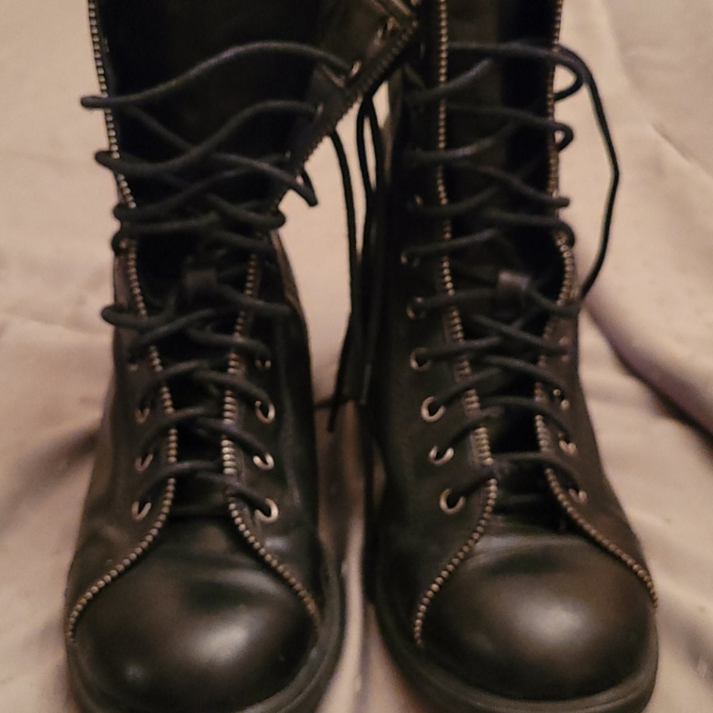 Black leather women's boots